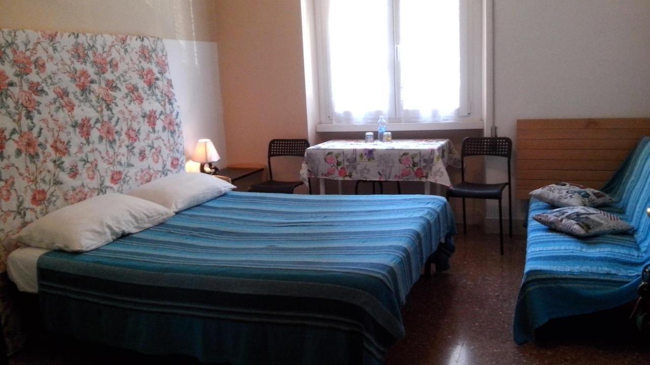 רומא Affittacamere , Rooms Near Trastevere Station מראה חיצוני תמונה
