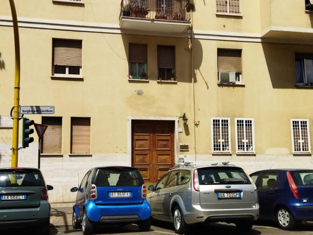 רומא Affittacamere , Rooms Near Trastevere Station מראה חיצוני תמונה